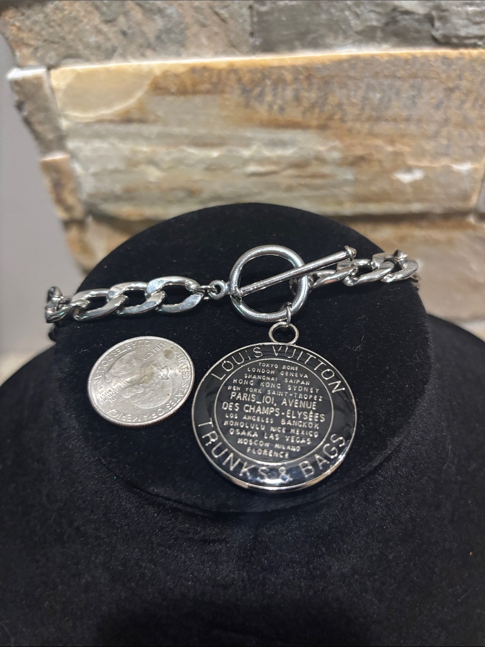 Silver Chain Toggle Necklace with LV Trunks & Bags Pendant - Picture 6 of 6